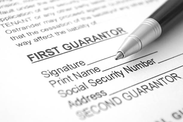 What is a guarantor on a lease